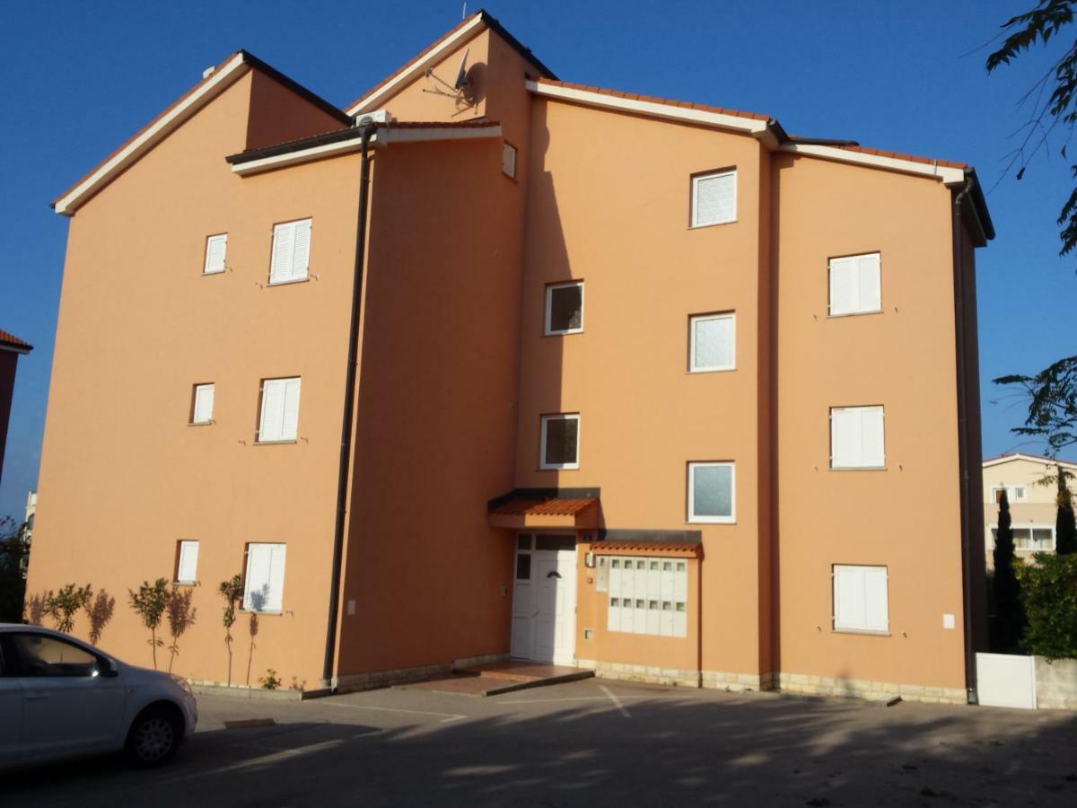 Apartment Noa Novalja